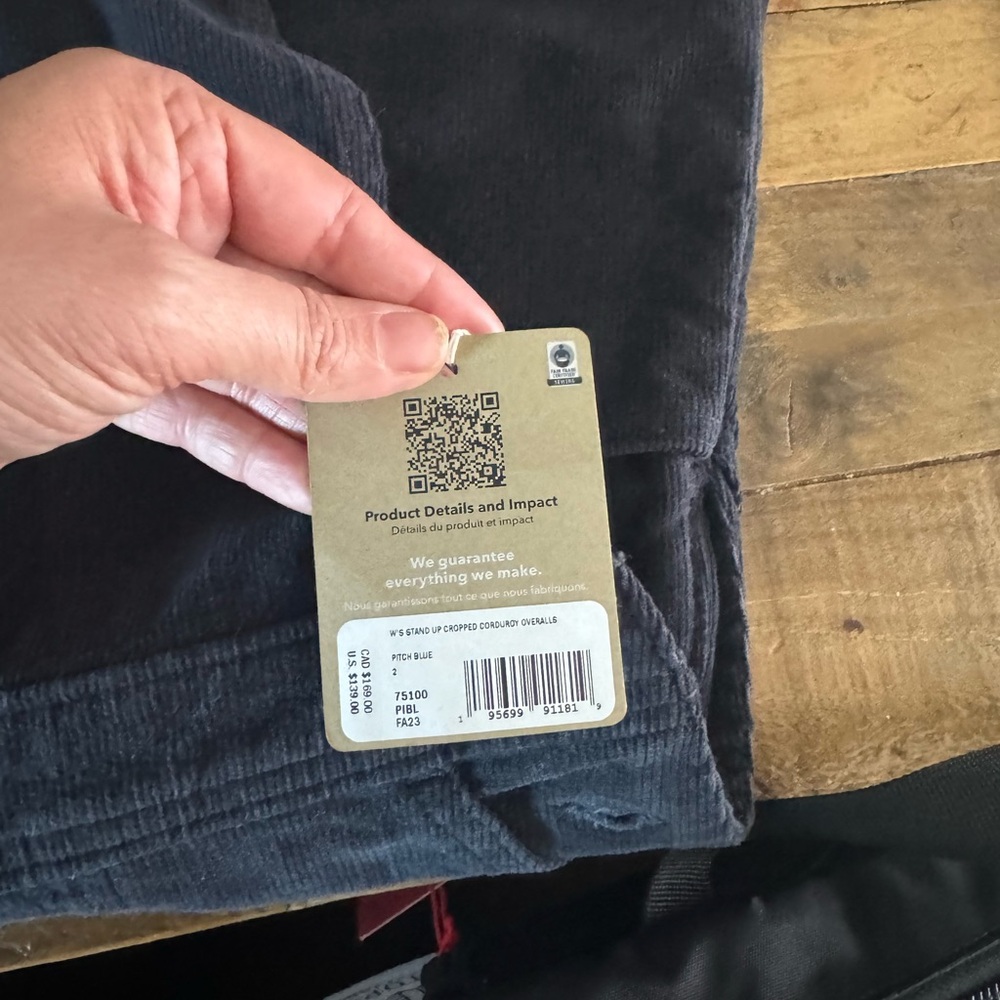 Patagonia Stand Up Cropped Corduroy Overalls – Women’s – NWT - Picture 8 of 15